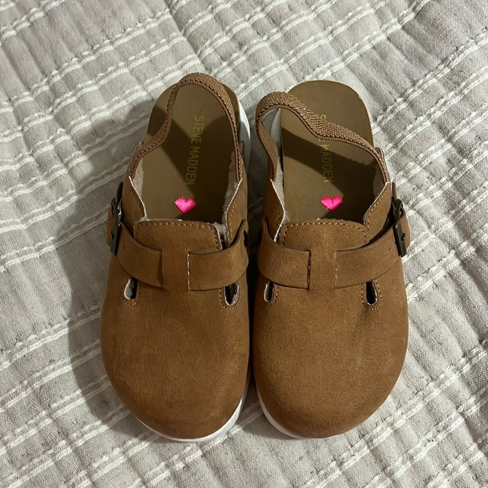 Clogs